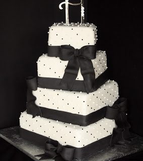 I’m Now Blogging at RoseBakes.com