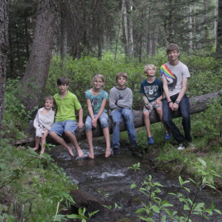 Road Trip 2015: Day 10 {Yellowstone, Mammoth Hot Springs, a Bear & More!}